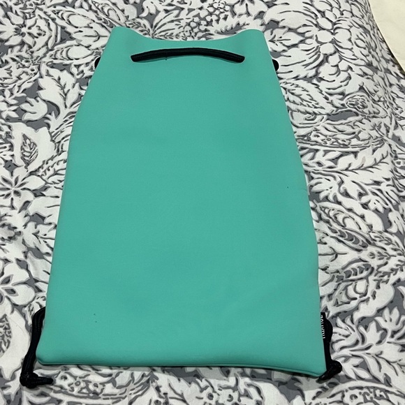 Triangl XL green Bikini with bag - Picture 9 of 9